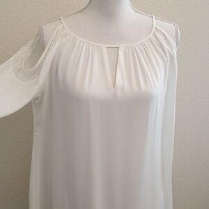 White House Black Market Long Sleeve Cold Shoulder Blouse In Ecru Size M